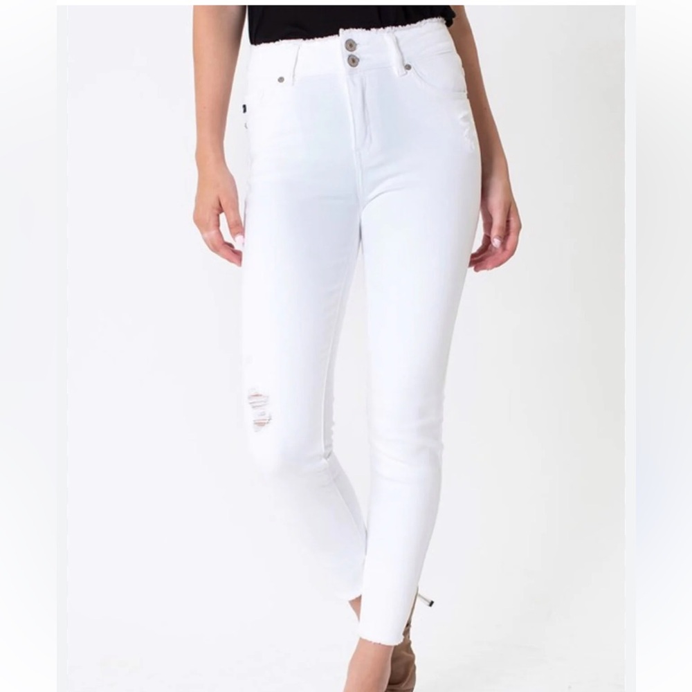 EUC Kancan White jeans(size 30)